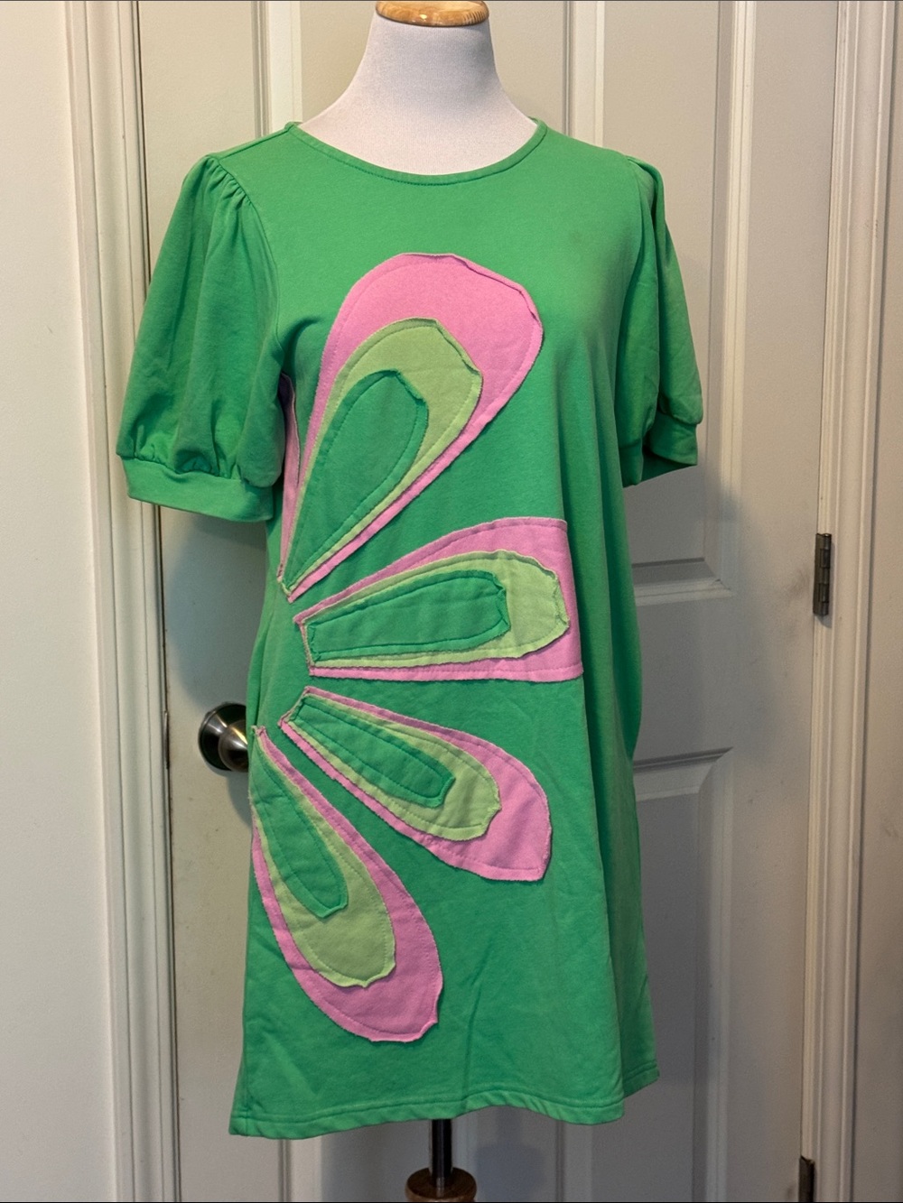 JODIFL Green Midi Dress with Pink and Light Green Appliqué